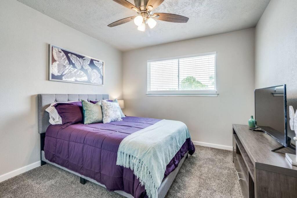 Mpressive Hideaway! Villa Grand Prairie Exterior photo