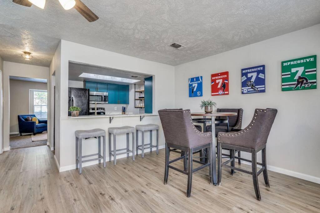 Mpressive Hideaway! Villa Grand Prairie Exterior photo