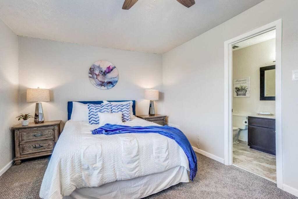 Mpressive Hideaway! Villa Grand Prairie Exterior photo